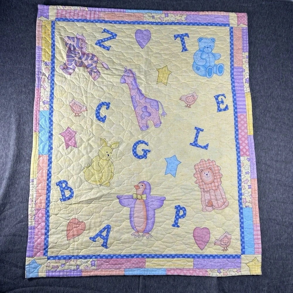 VTG Calico Animals ABC by Leslie Beck Crib Quilt Wall Hanging  Finished Item